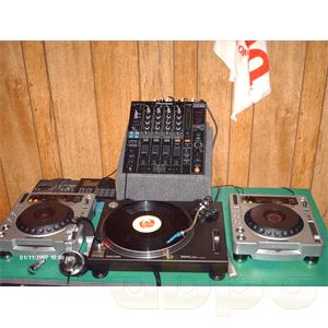 DJ-������ Pioneer DJM-800  (4-���������)
